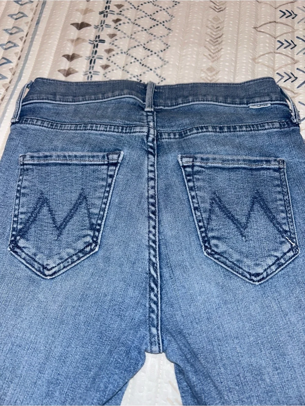 MOTHER The Mid Rise Dazzler Ankle Jeans - Blue size 25